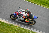 anglesey-no-limits-trackday;anglesey-photographs;anglesey-trackday-photographs;enduro-digital-images;event-digital-images;eventdigitalimages;no-limits-trackdays;peter-wileman-photography;racing-digital-images;trac-mon;trackday-digital-images;trackday-photos;ty-croes